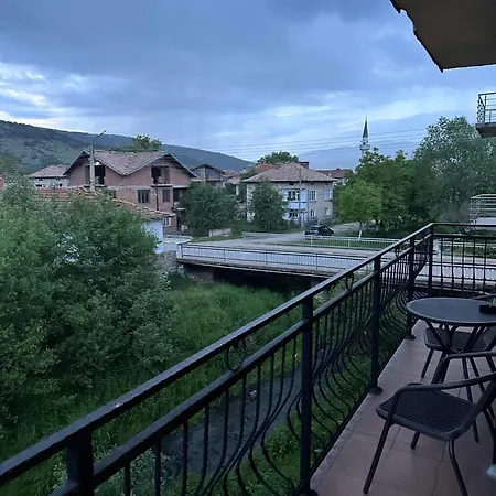 арнаудови Kostandovo